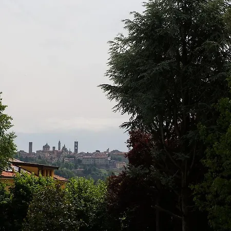 Da Noi Due فندق مبيت وإفطار بيرغامو