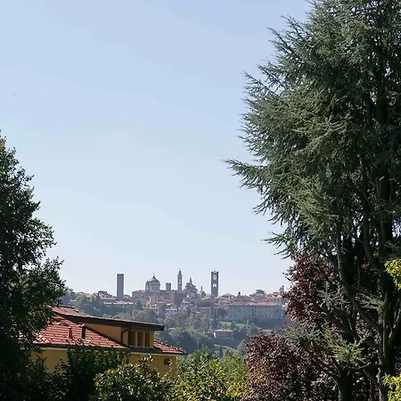 فندق مبيت وإفطار Da Noi Due بيرغامو